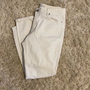 Loft Curvy Skin White Jeans Size 30